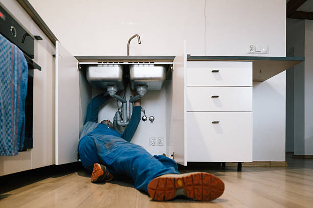 Professional Leak Detection technician working in White Oak, PA